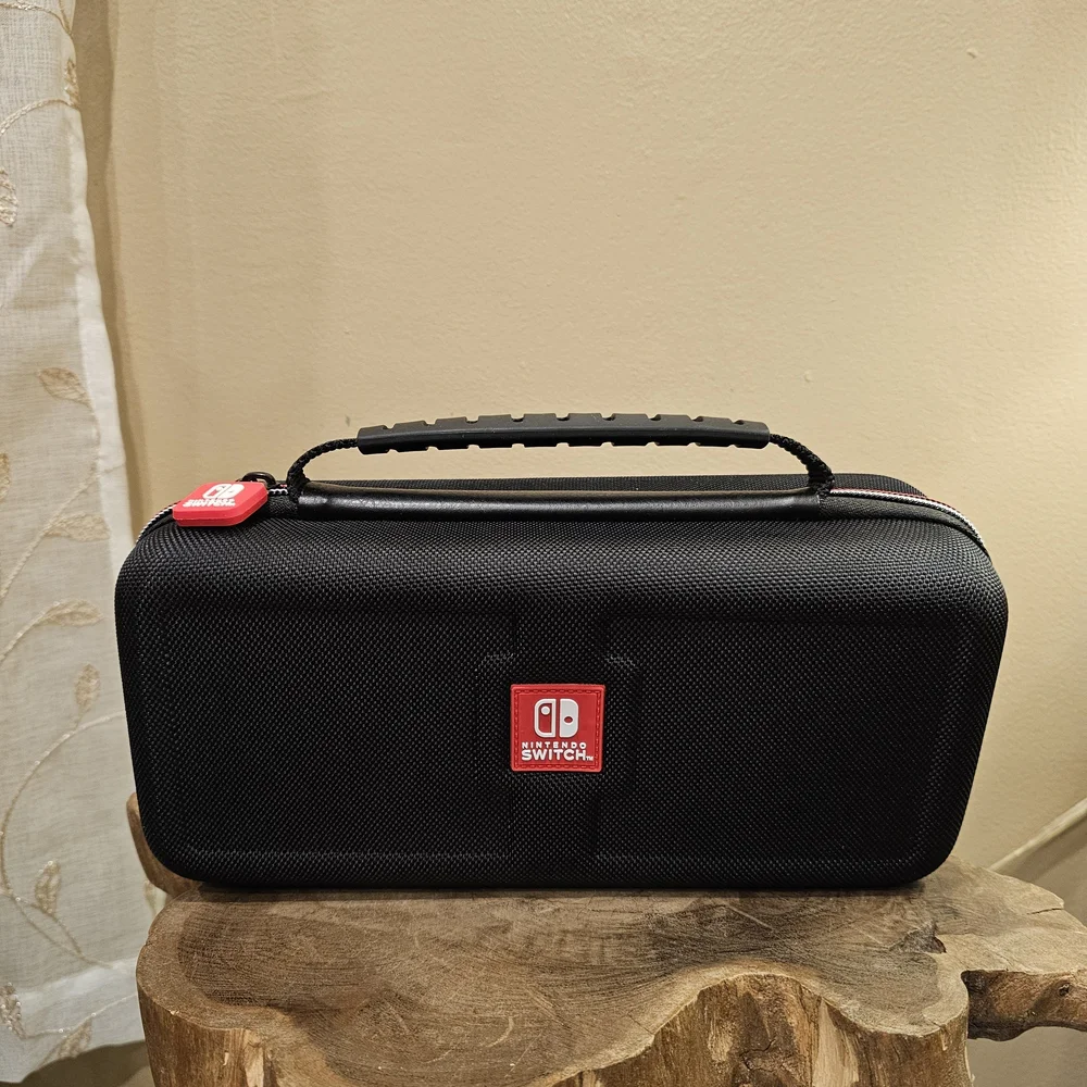 Nintendo Switch Game Traveler Deluxe Travel Case - Picture 9 of 11